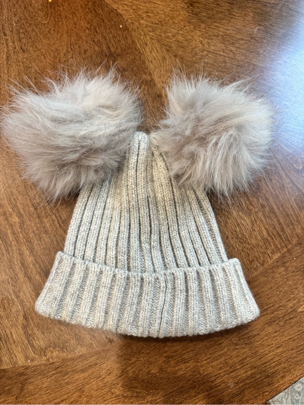 GAP Gray Ribbed Knit Kids Hat with Double Faux-Fur Poms